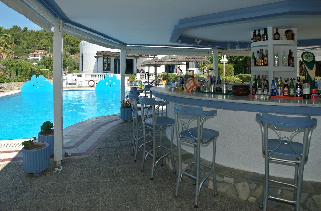 Hôtel Musses à Koukounaries Extérieur photo