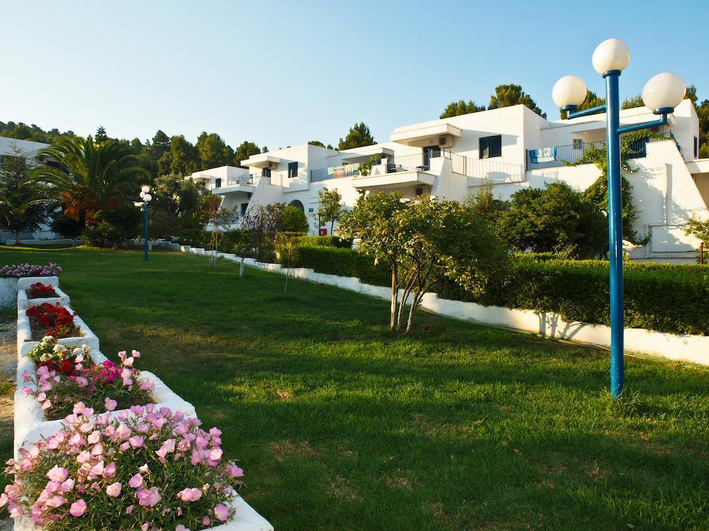 Hôtel Musses à Koukounaries Extérieur photo